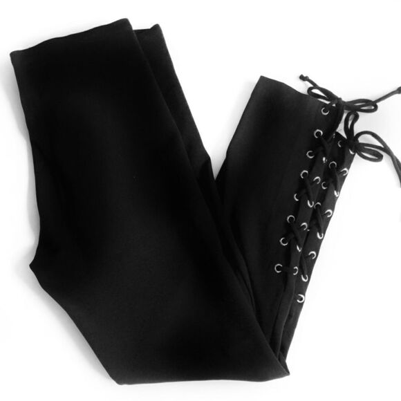 Black Legging! Retail $68 - Picture 2 of 7